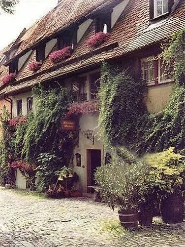 بيت ضيافة Altfraenkische Weinstube روتنبورغ أوب در تاوبر