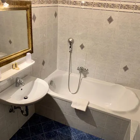 Altfraenkische Weinstube 3* Ротенбург-на-Таубері