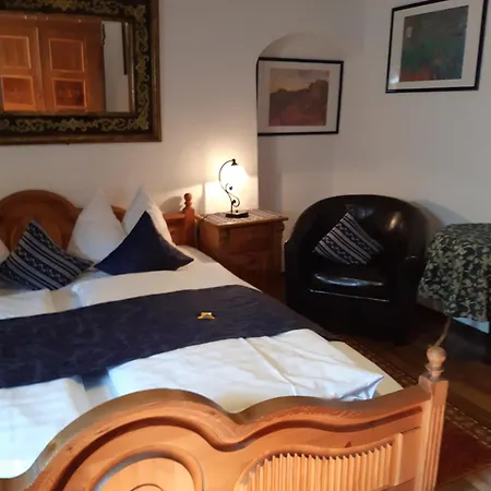Altfraenkische Weinstube Гостьовий будинок 3*