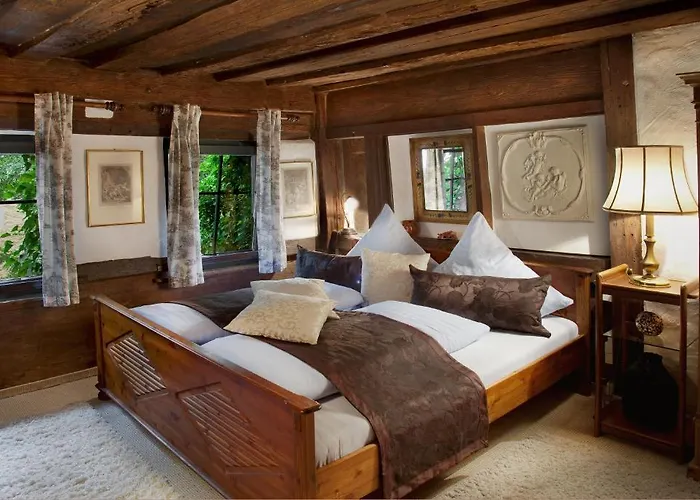 ゲストハウス アルトフラエンキルヒェ ヴァインシュトゥーベ