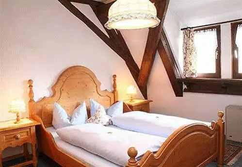 アルトフラエンキルヒェ ヴァインシュトゥーベ 3*